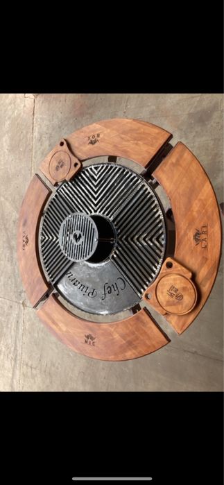 Gratar cu grill si plita + suport ceaun