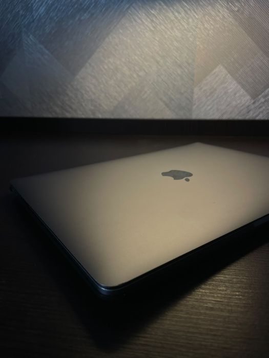 Macbook pro ideal