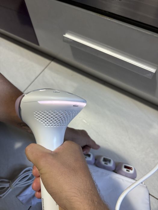 Epilator ipl philips  seria 900 / bri947