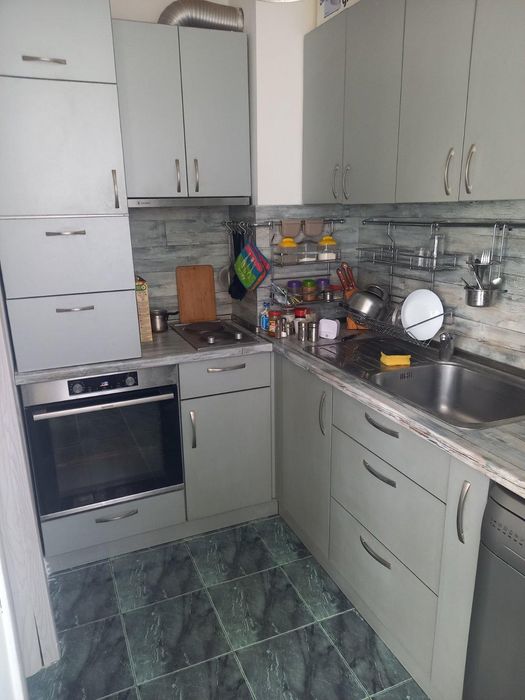 Дава се под наем Двустаен апартамент в Пловдив, Кършияка - 65 кв.м за 375 € - Снимка #1