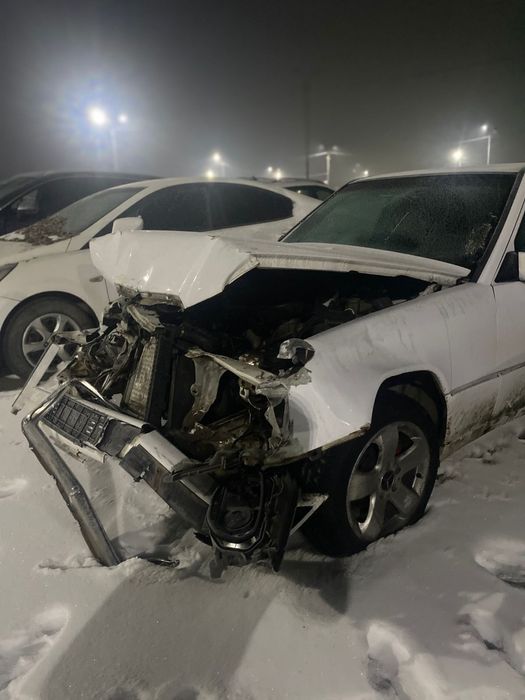 Машина  Мерседес