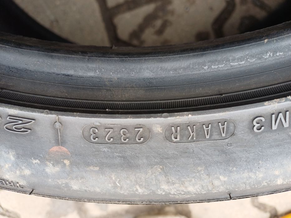 Гуми 235/40/19 Нексен