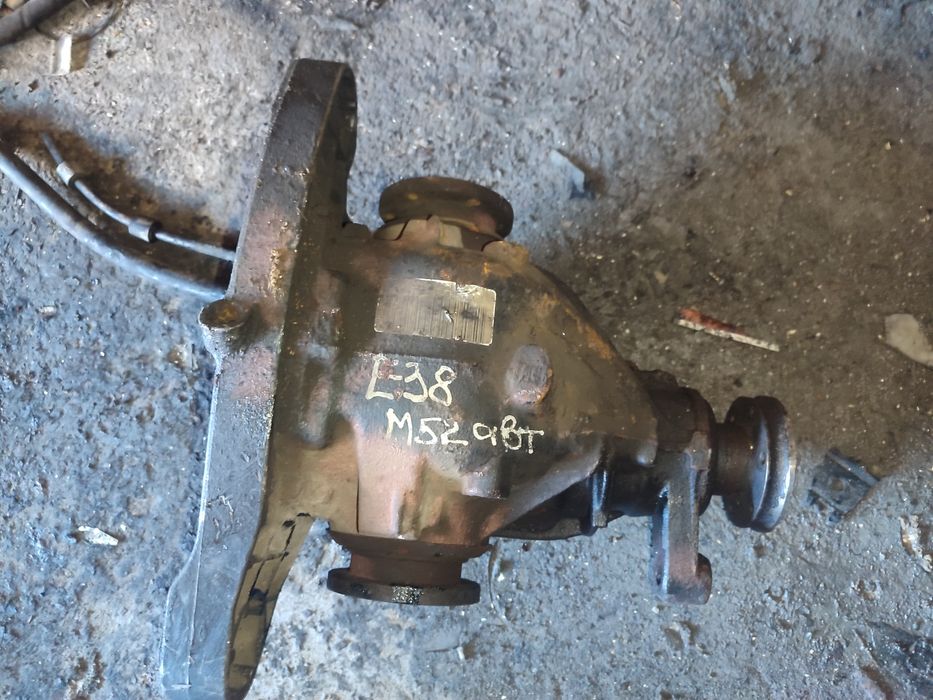 Продам редуктор на БМВ Е38 Е39