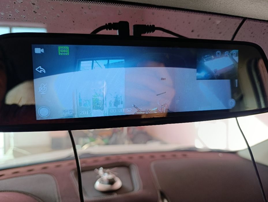 Videregistrator sotiladi srochno