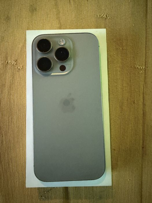 Vand iphone 16 pro 128gb