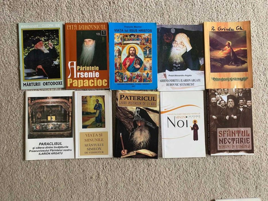 Cărți bisericești de vânzare