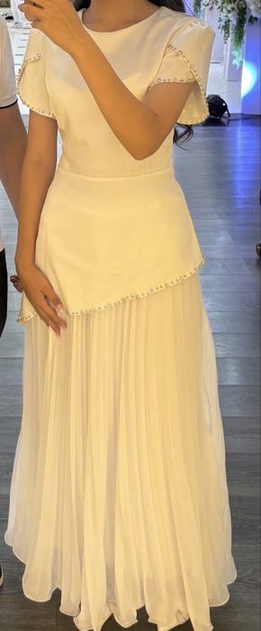 продам двойку,юбка и вверх(типо корсет)