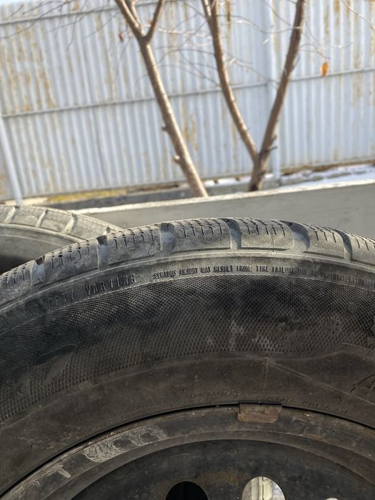 Продается покрышка с железными дисками