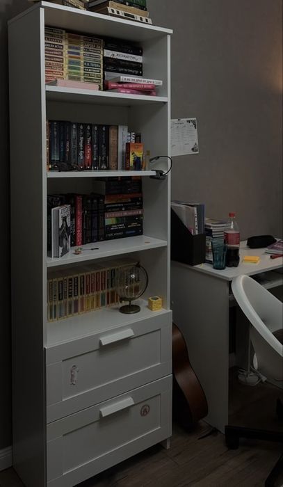 Продается Стеллаж  книжный