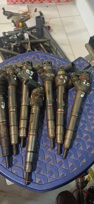 Injectoare audi a4 b8 8k audi a5 2.0 tdi cgl 0445110369 03L130277J