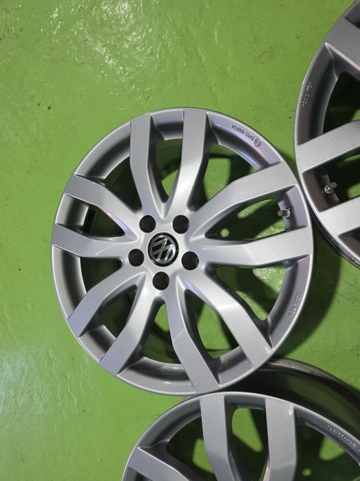 18 5x112 Vw Passat Touran Caddy Golf Skoda Audi 5х112