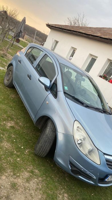 Vând Opel corsa  urgent