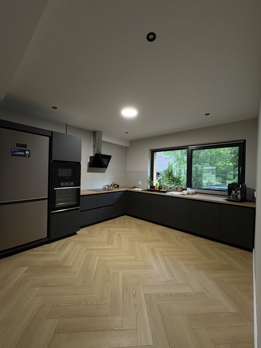 Cabana noua de inchiriat cu 6 camere