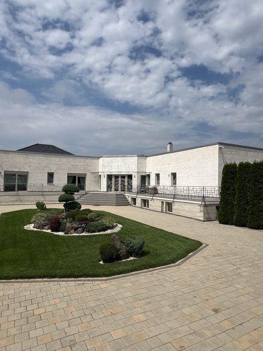 Casa unica de vanzare