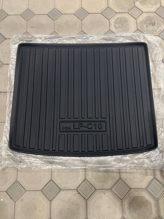 Полик в багажник для Leapmotor (C10 / C11 / C16)