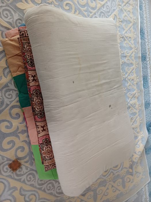 Көрпе көрпеше 5 көрпеше 2 көрпе.бағасы 25000.