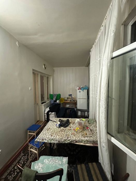 Uy sotiladi 1 xonali srochna