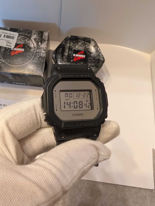 Промо! Casio G-Shock DW-5600FF-8E DW-5600BBMA-1ER часовник