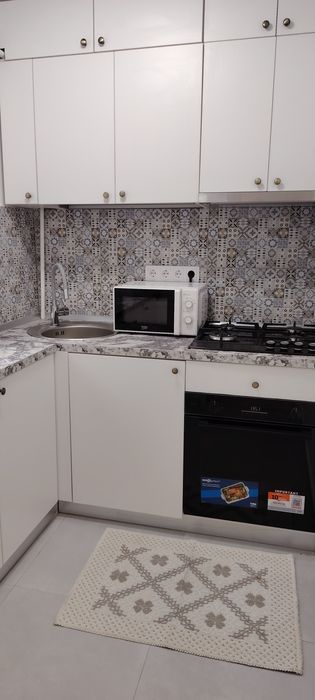 Ofer garsoniera spre închiriere