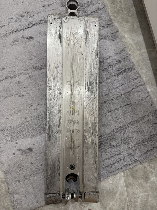 Трюковой самокат дербаном