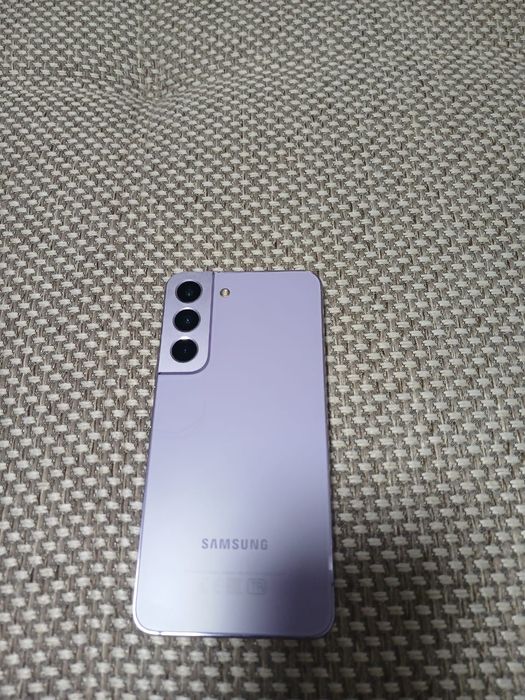 Срочно продам Samsung s22