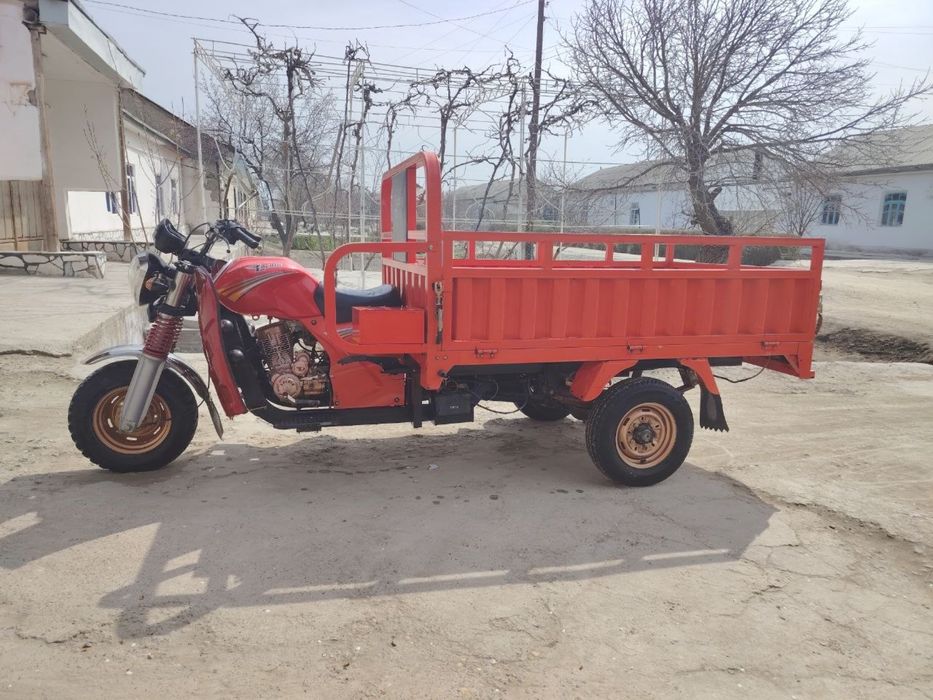 Mototsikl Lochin LC 200cc