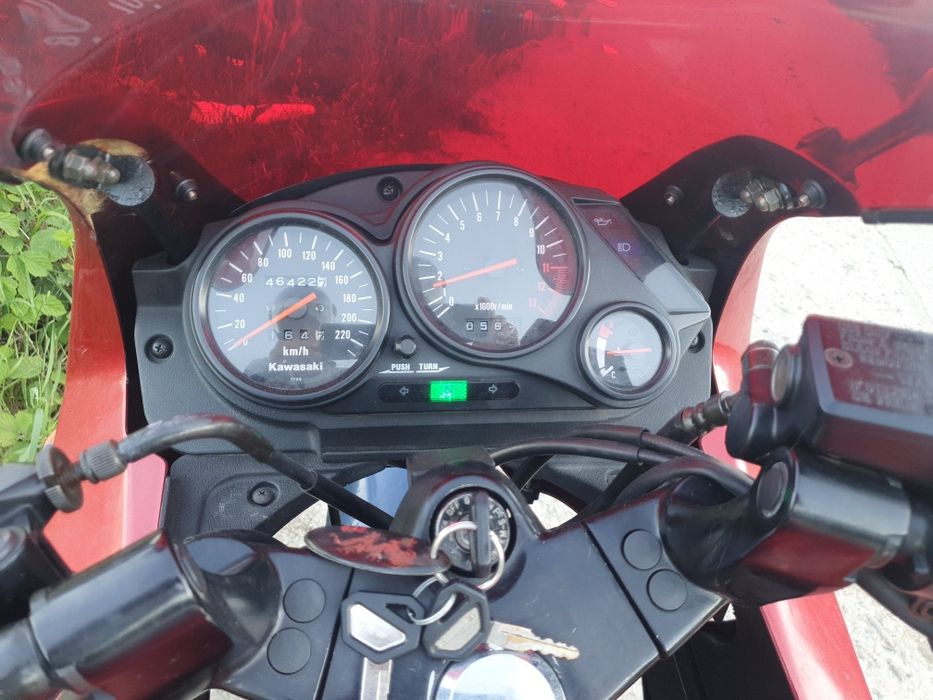 Moto Kawasaki Gpz 500 S