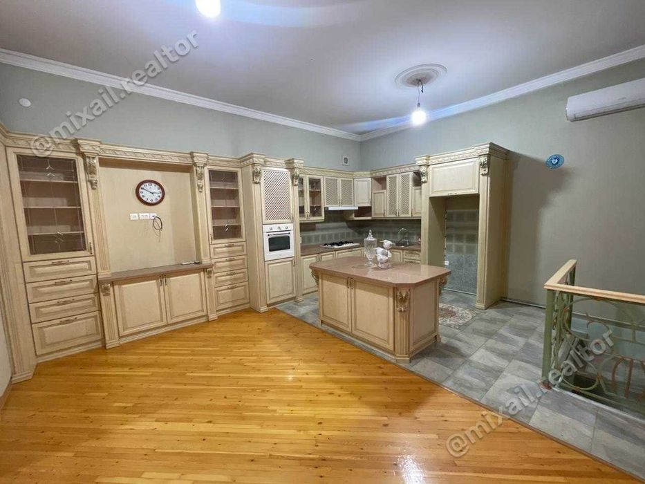 Аренда Дома под Офис 350 м2, 3,18 сот, г. Россия (87648)