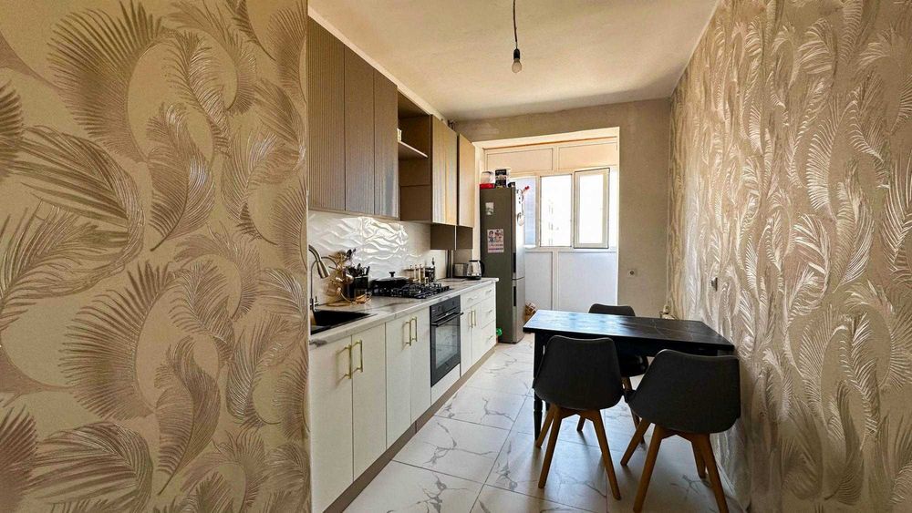 В продаже 3 ком квартира Эмиль Империя