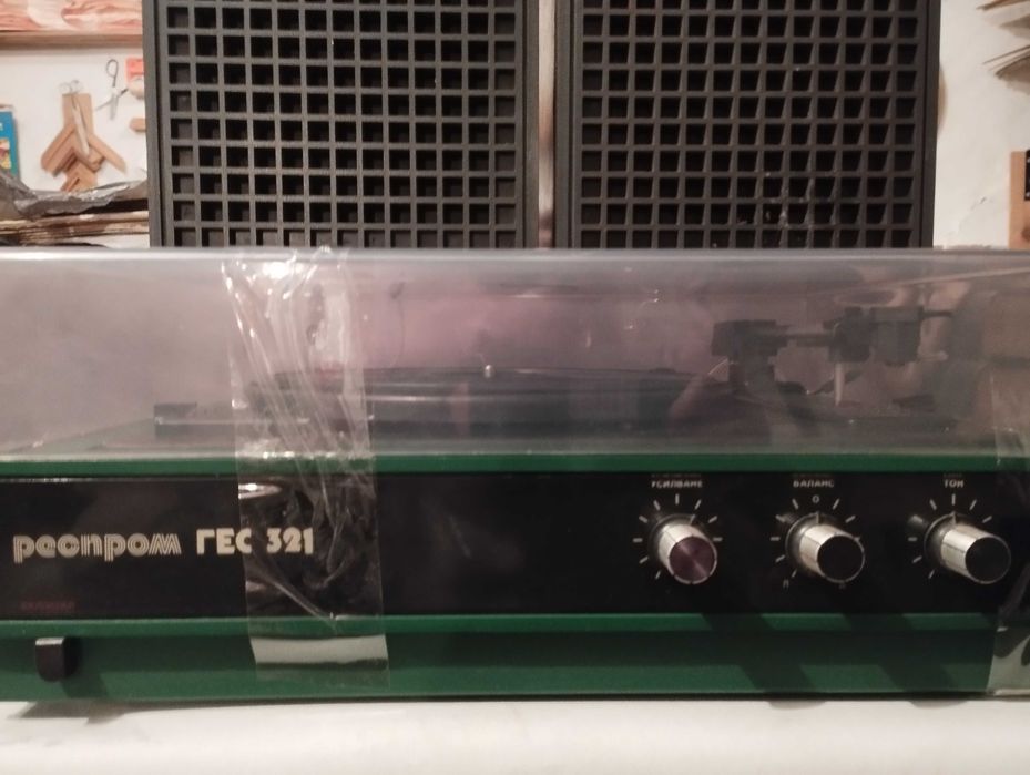 Грамофон работещ с колони