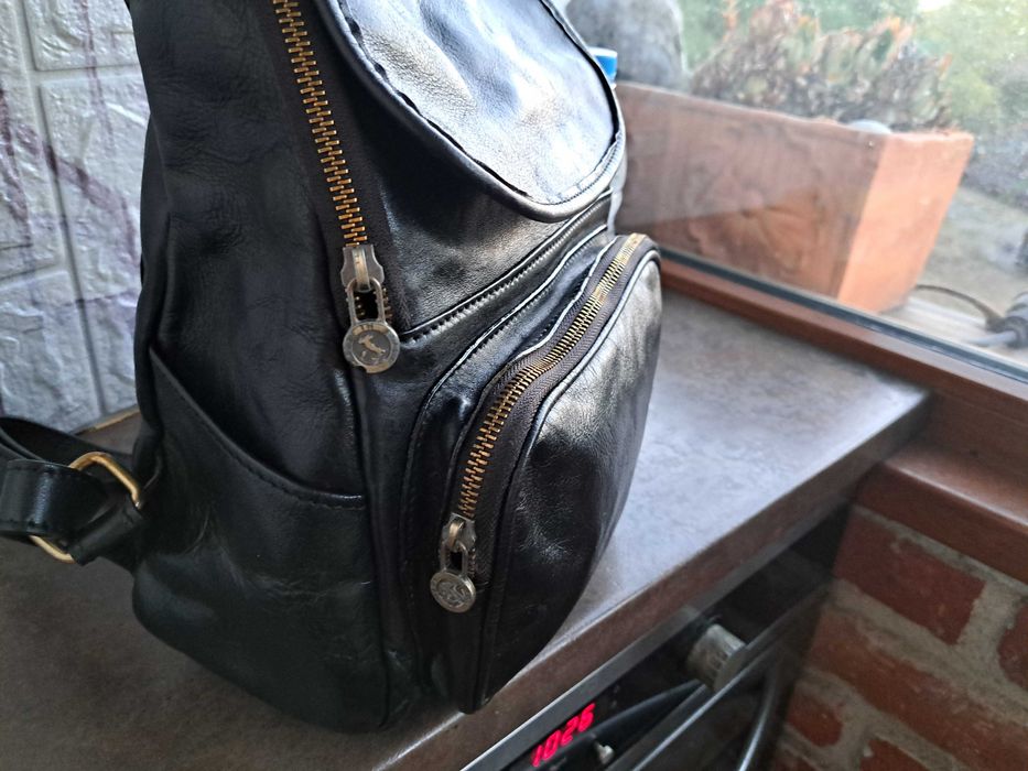 дамска раница,черна кожена чанта-естествена кожа