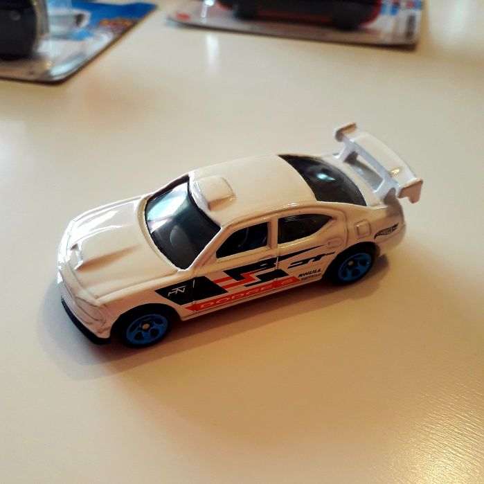 Lot masinute HotWheels, Dodge Charger, 11 piese + 1 bonus