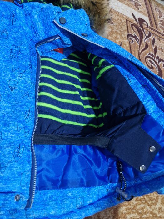 Продам детский зимний костюм