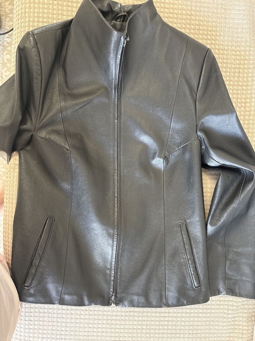 Продам кожанную куртку б/у 18000 т