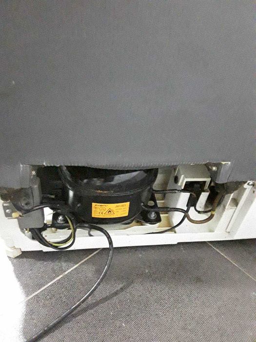 Малък Хладилник .