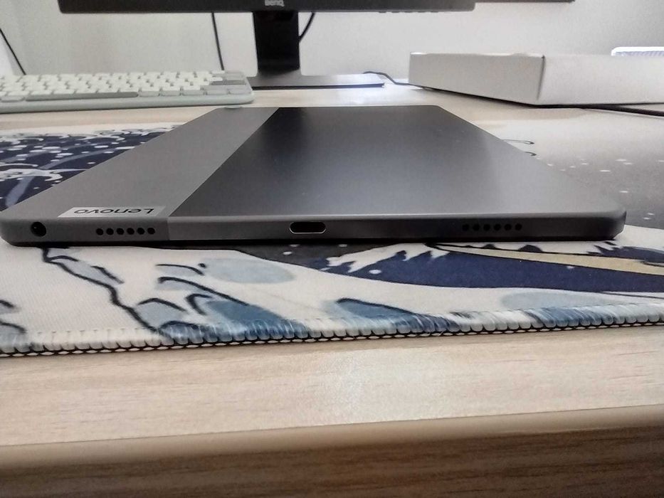 Lenovo Tab M10 Plus + carcasa