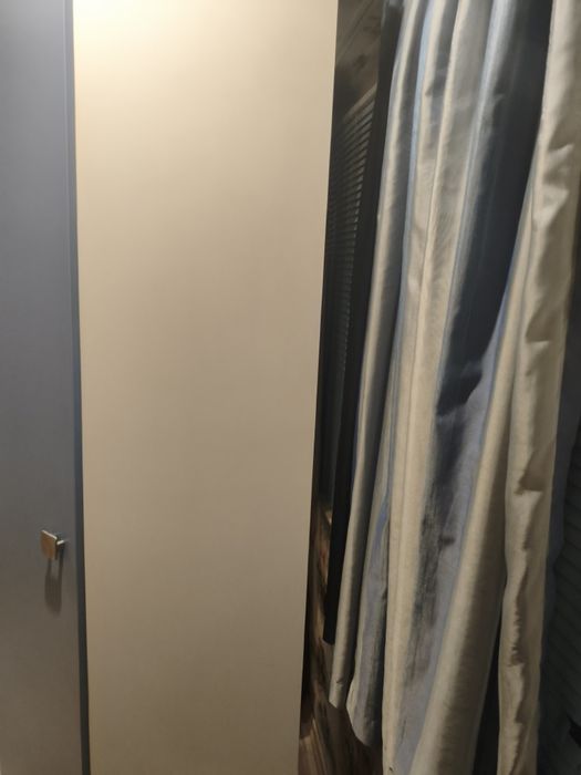 Дестко легло на два етажа, ъглов гардероб и бюро с поставка за компютъ