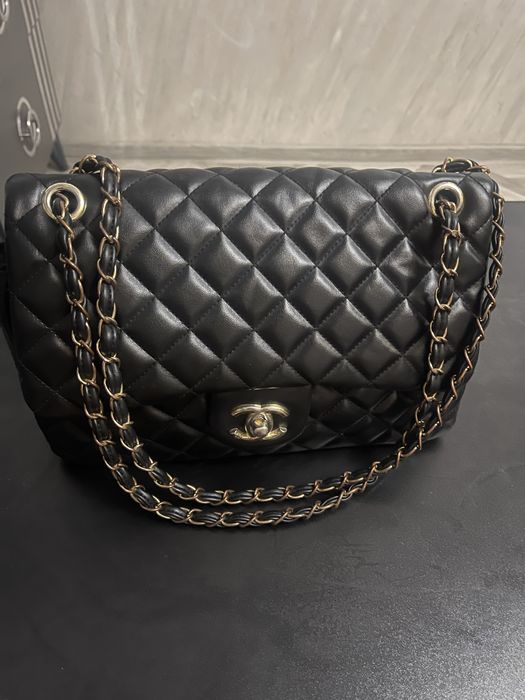 Geantă CHANEL din piele fina originala