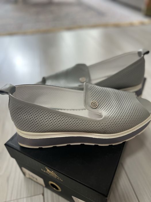 Туфли женские кожанные