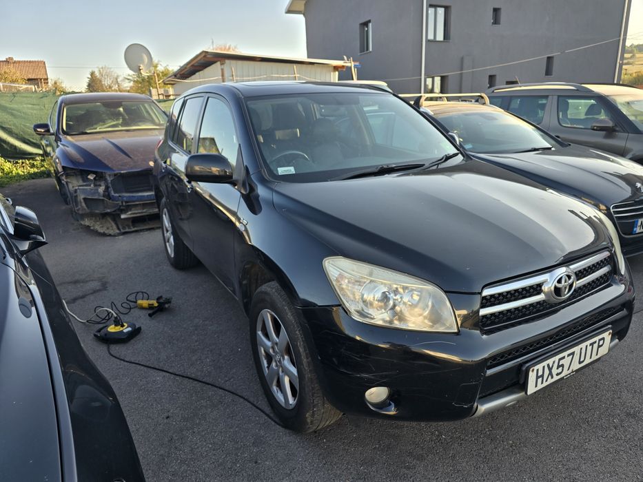 Toyota Rav4 2.2D4D 136кс на части/Тойота Рав4 Д4Д 136кс на части