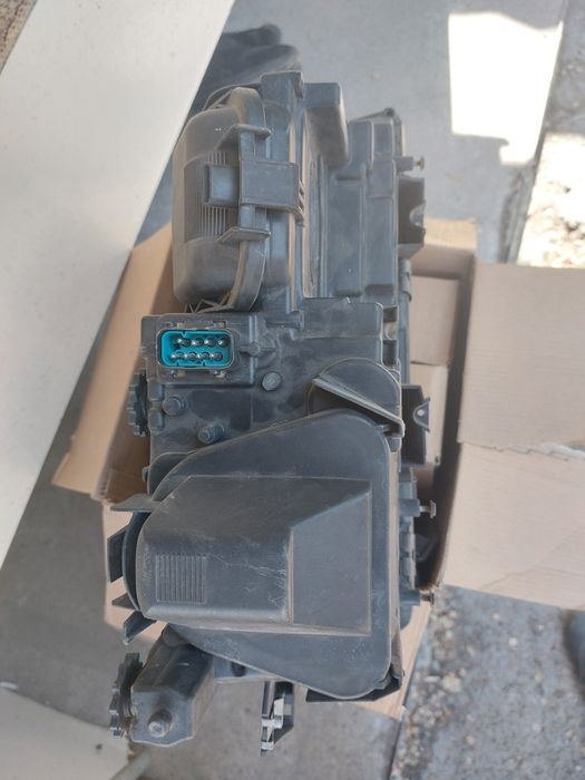 Фары BMW E38 дорест