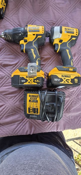 Set dewalt 18v  5ah