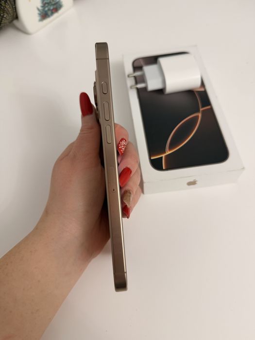 Iphone 16 pro max baterie 100%