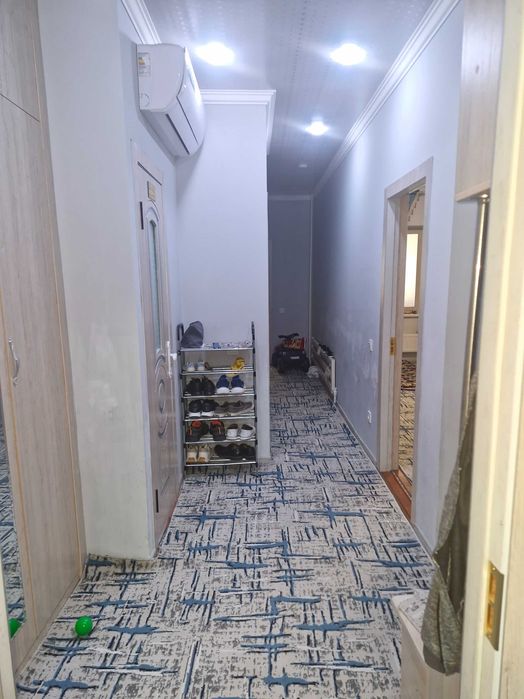 Продаю 2 комнатную  квартиру  в хорошем  районе