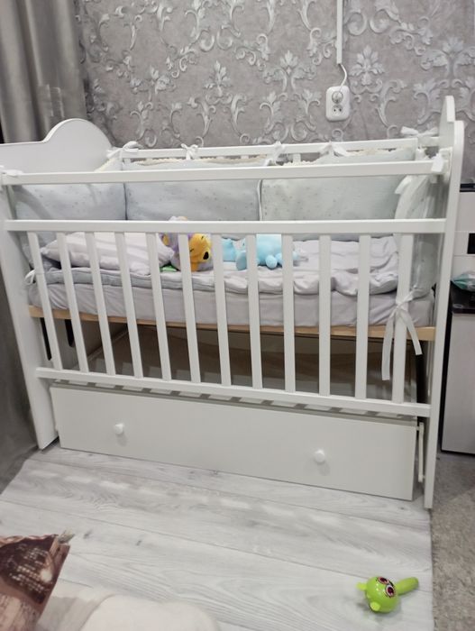 Детская кроватка