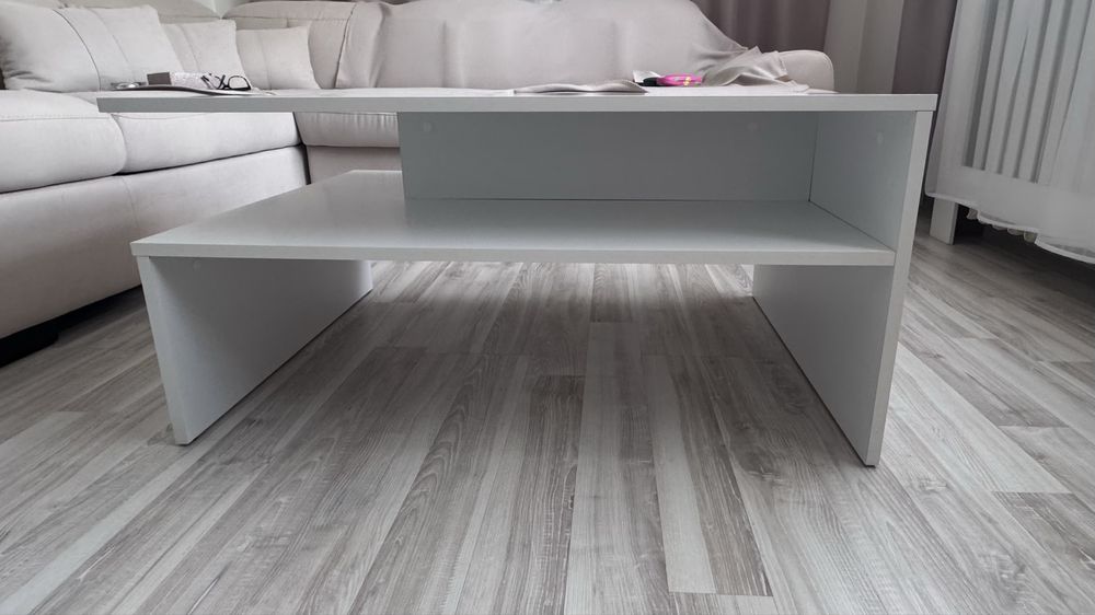 Тв шкаф  , масичка за кафе  и етажерки 2 бр.