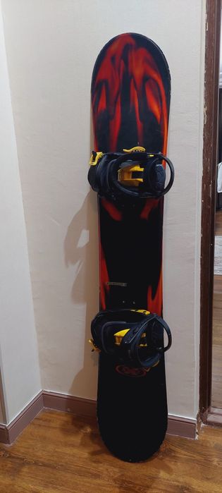 Продам сноуборд и все снаряжение