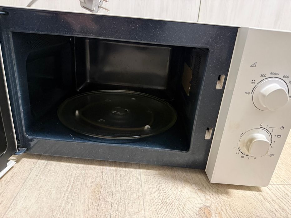 Рабочая микроволновка Samsung