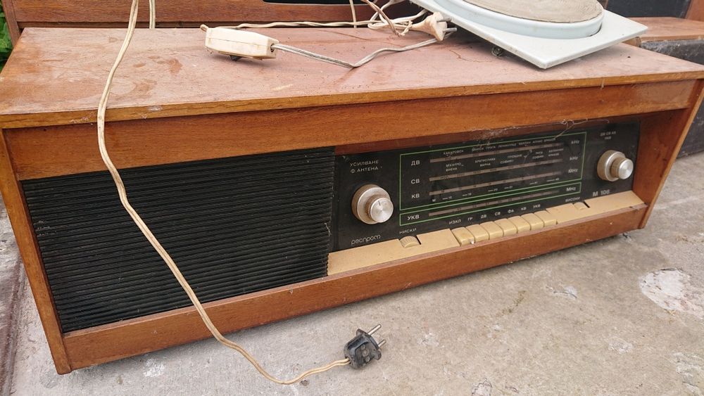 Старо ретро радио Stassfurt rft, усилвател 2броя правени