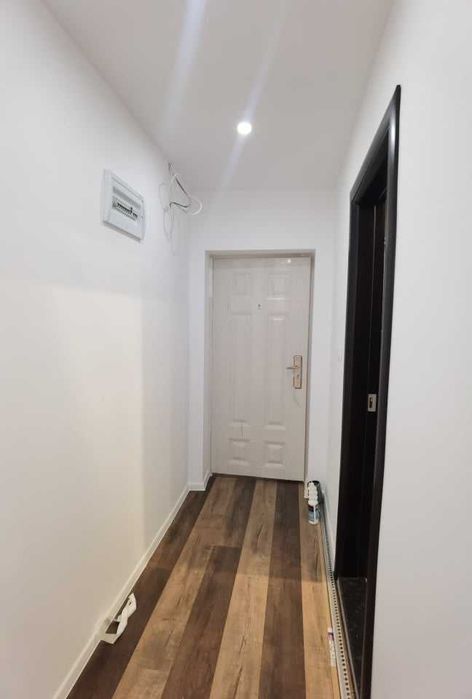 Продава се Тристаен апартамент в Разград, Център - 77 кв.м за 1364 €/кв.м - Снимка #4